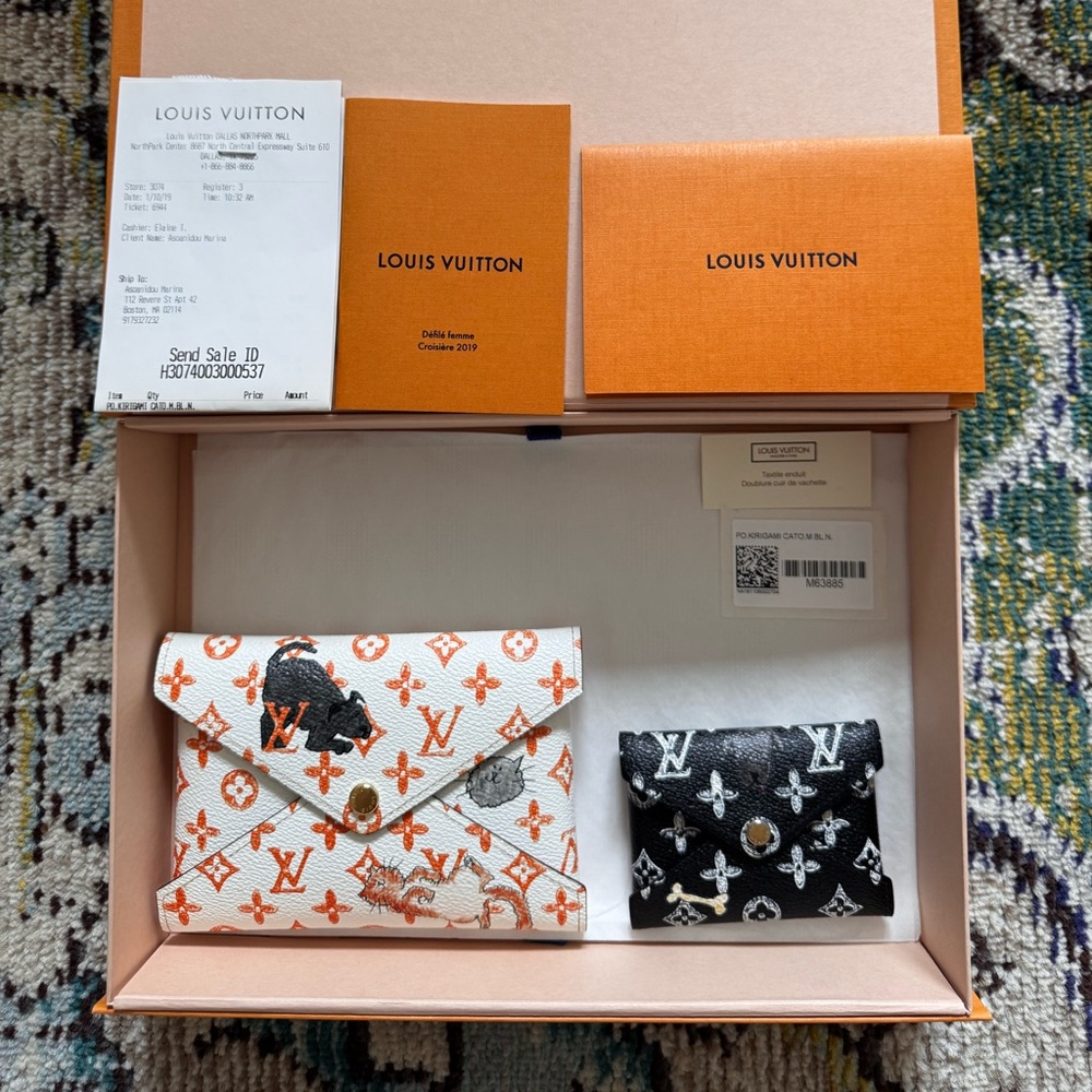 Limited Edition Kirigami Grace
Coddington Catogram x LOUIS
VUITTON